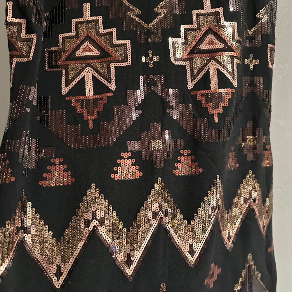 Express Black Sequin Geometric Pattern Sleeveless… - image 2